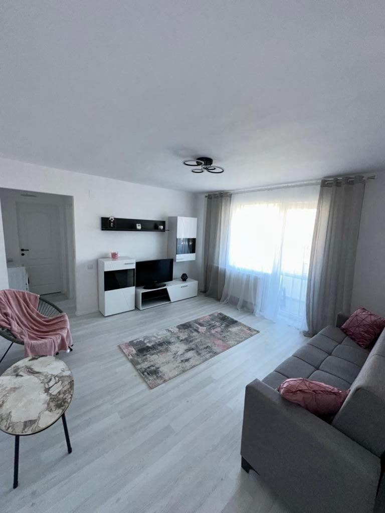 Apartament Central Pe Pietonala Nr2 Hunedoara Zewnętrze zdjęcie