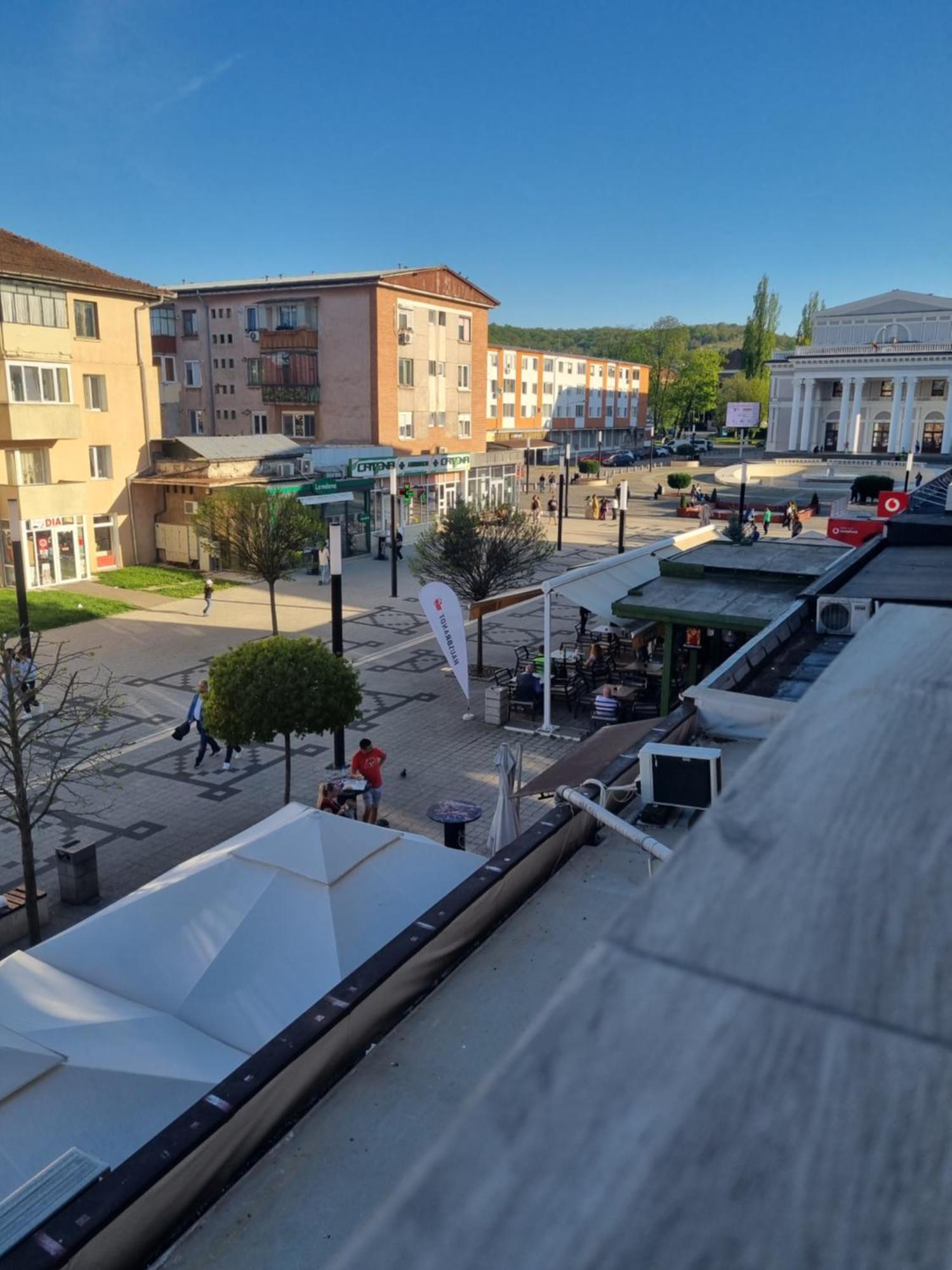 Apartament Central Pe Pietonala Nr2 Hunedoara Zewnętrze zdjęcie