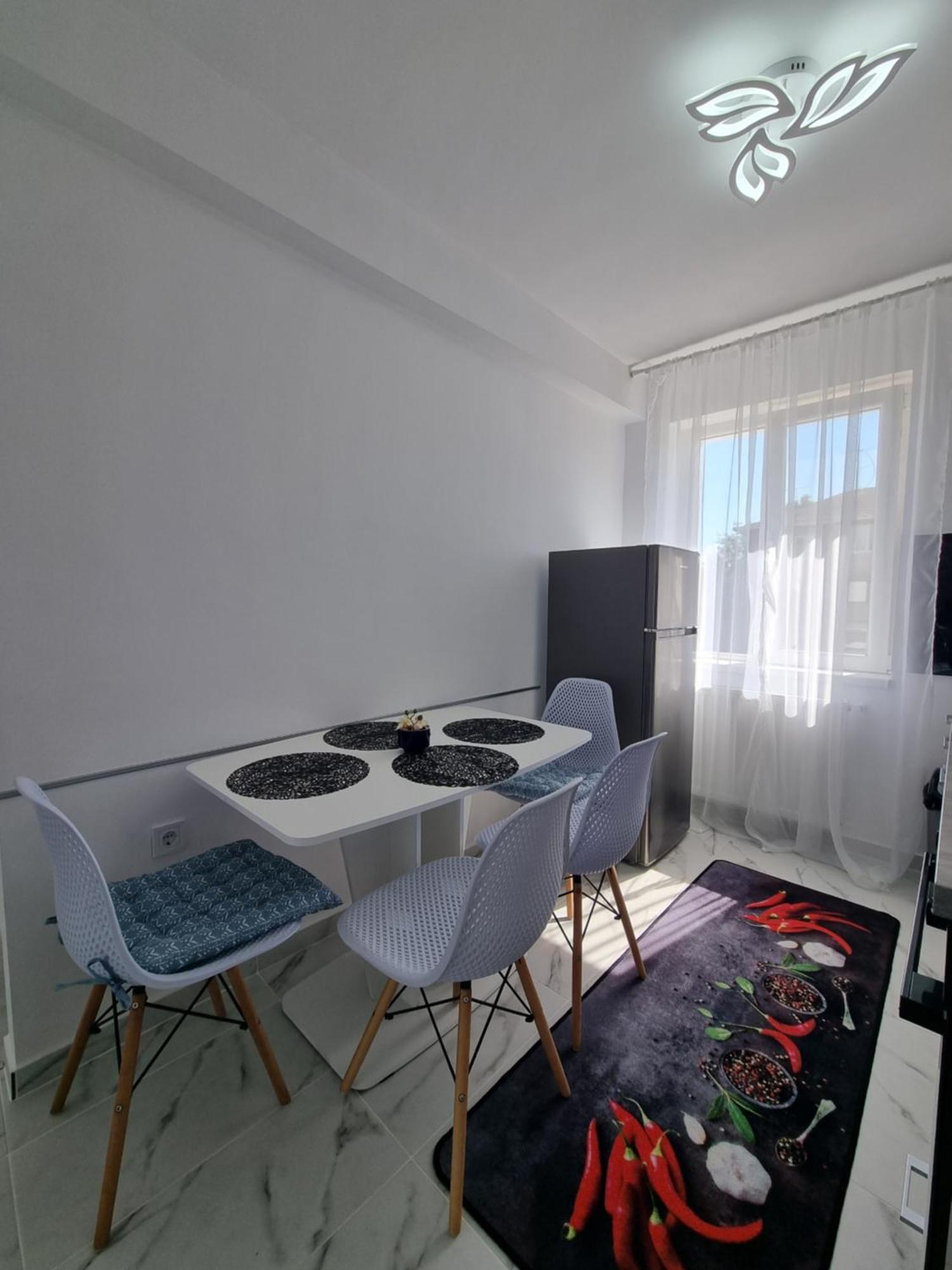 Apartament Central Pe Pietonala Nr2 Hunedoara Zewnętrze zdjęcie
